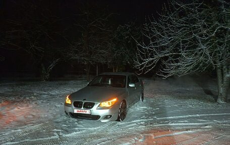 BMW 5 серия, 2004 год, 850 000 рублей, 3 фотография