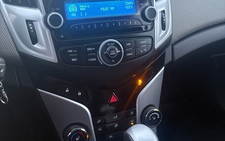 Chevrolet Cruze II, 2013 год, 820 000 рублей, 18 фотография