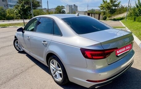 Audi A4, 2019 год, 2 400 000 рублей, 4 фотография