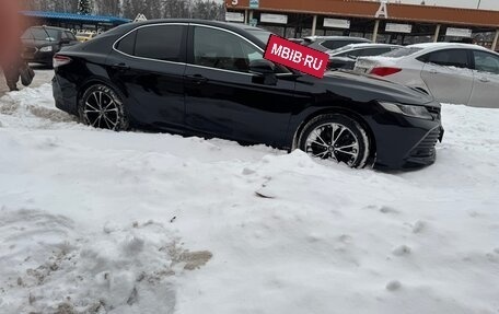 Toyota Camry, 2019 год, 180 000 рублей, 2 фотография