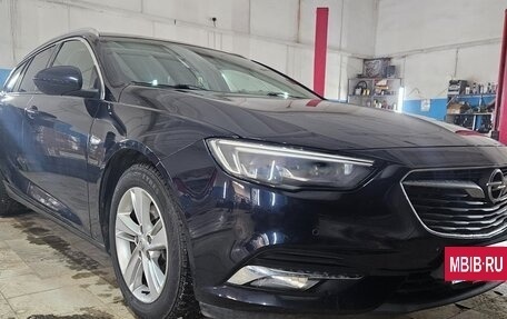 Opel Insignia II рестайлинг, 2018 год, 1 790 000 рублей, 2 фотография