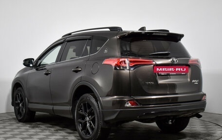 Toyota RAV4, 2018 год, 2 390 000 рублей, 7 фотография