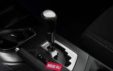 Toyota RAV4, 2018 год, 2 390 000 рублей, 10 фотография