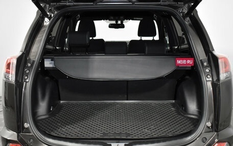 Toyota RAV4, 2018 год, 2 390 000 рублей, 19 фотография