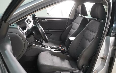 Volkswagen Jetta VI, 2012 год, 1 030 000 рублей, 10 фотография