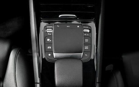 Mercedes-Benz GLB, 2020 год, 3 290 000 рублей, 11 фотография