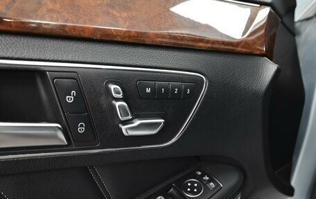 Mercedes-Benz E-Класс, 2015 год, 1 924 000 рублей, 23 фотография