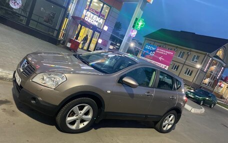 Nissan Qashqai, 2008 год, 650 000 рублей, 2 фотография