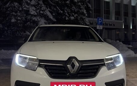 Renault Logan II, 2019 год, 820 000 рублей, 4 фотография