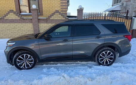 Ford Explorer VI, 2022 год, 4 950 000 рублей, 5 фотография