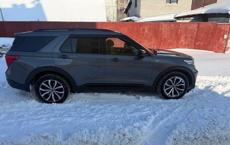 Ford Explorer VI, 2022 год, 4 950 000 рублей, 8 фотография