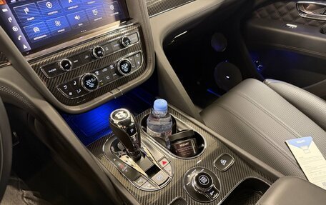 Bentley Bentayga I, 2020 год, 25 000 000 рублей, 8 фотография