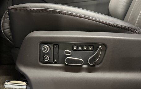 Bentley Bentayga I, 2020 год, 25 000 000 рублей, 12 фотография