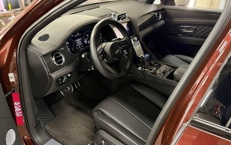 Bentley Bentayga I, 2020 год, 25 000 000 рублей, 15 фотография