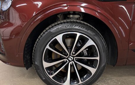 Bentley Bentayga I, 2020 год, 25 000 000 рублей, 24 фотография
