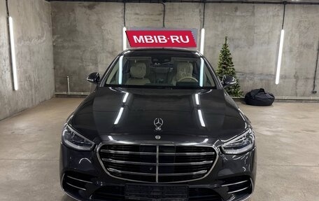 Mercedes-Benz S-Класс, 2021 год, 15 000 000 рублей, 2 фотография