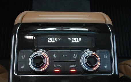 Audi A8, 2015 год, 3 750 000 рублей, 27 фотография