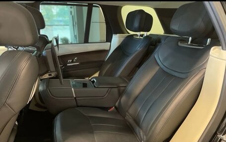 Land Rover Range Rover IV рестайлинг, 2022 год, 18 500 000 рублей, 6 фотография