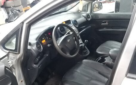 KIA Carens III (RP), 2010 год, 625 000 рублей, 2 фотография