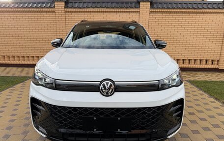Volkswagen Tiguan, 2025 год, 4 675 000 рублей, 2 фотография