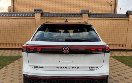 Volkswagen Tiguan, 2025 год, 4 675 000 рублей, 5 фотография