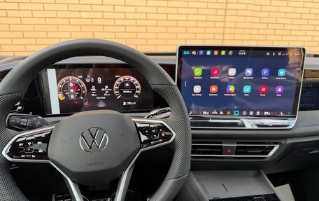 Volkswagen Tiguan, 2025 год, 4 675 000 рублей, 15 фотография