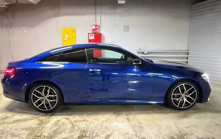 Mercedes-Benz E-Класс, 2021 год, 6 400 000 рублей, 4 фотография