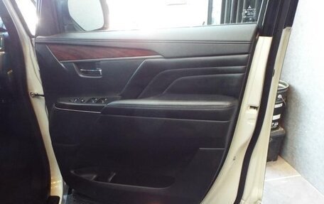 Mitsubishi Delica D:5 I, 2021 год, 2 415 320 рублей, 15 фотография