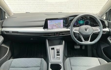 Volkswagen Golf VIII, 2022 год, 1 720 640 рублей, 8 фотография