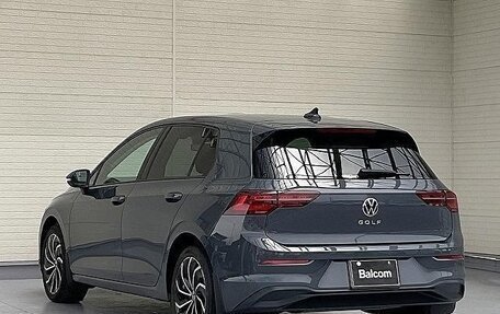 Volkswagen Golf VIII, 2022 год, 1 720 640 рублей, 4 фотография