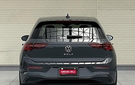 Volkswagen Golf VIII, 2022 год, 1 720 640 рублей, 5 фотография