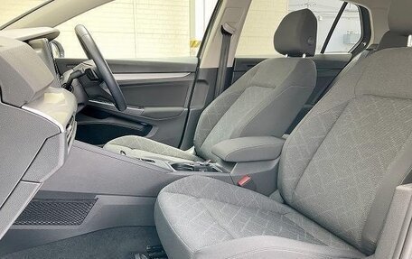 Volkswagen Golf VIII, 2022 год, 1 720 640 рублей, 10 фотография