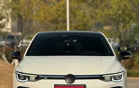 Volkswagen Golf VIII, 2023 год, 2 123 123 рублей, 2 фотография