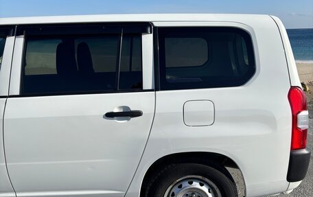 Toyota Probox I, 2018 год, 939 999 рублей, 17 фотография
