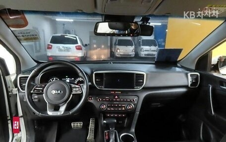 KIA Sportage IV рестайлинг, 2021 год, 1 865 800 рублей, 6 фотография