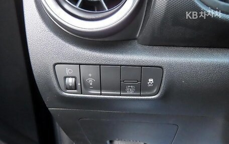 Hyundai Kona I, 2022 год, 1 714 400 рублей, 12 фотография