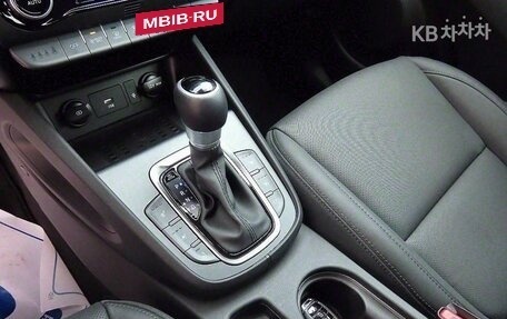 Hyundai Kona I, 2022 год, 2 151 800 рублей, 10 фотография