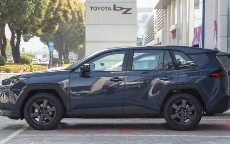 Toyota RAV4, 2026 год, 3 900 000 рублей, 3 фотография