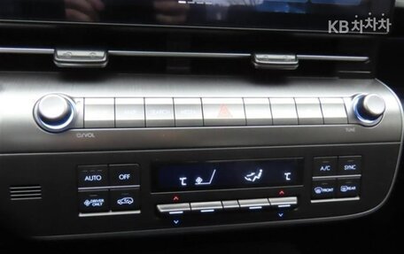 Hyundai Kona, 2024 год, 3 179 400 рублей, 8 фотография