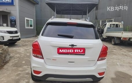 Chevrolet Trax, 2021 год, 972 000 рублей, 4 фотография