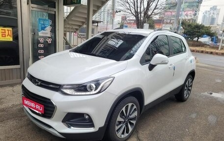 Chevrolet Trax, 2021 год, 972 000 рублей, 2 фотография