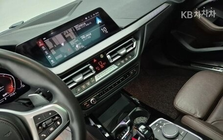 BMW 1 серия, 2021 год, 2 203 000 рублей, 10 фотография