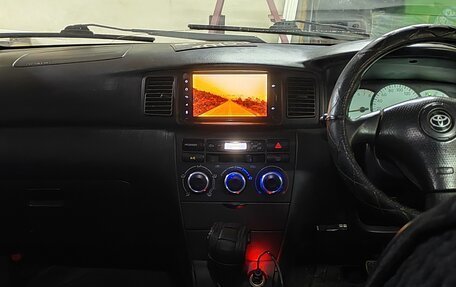 Toyota Corolla, 2002 год, 630 000 рублей, 10 фотография