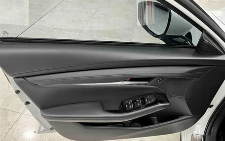 Mazda 3, 2021 год, 1 350 000 рублей, 13 фотография