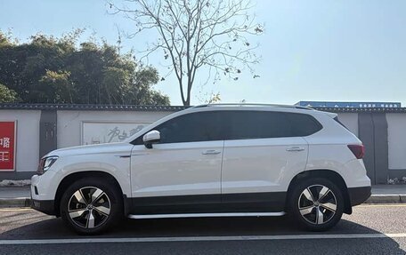 Volkswagen Tharu, 2022 год, 1 830 000 рублей, 5 фотография