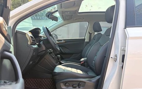 Volkswagen Tharu, 2022 год, 1 830 000 рублей, 10 фотография