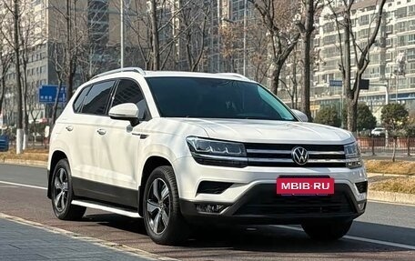 Volkswagen Tharu, 2022 год, 1 830 000 рублей, 3 фотография