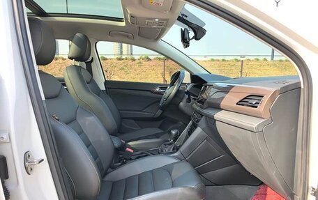 Volkswagen Tharu, 2022 год, 1 890 000 рублей, 15 фотография