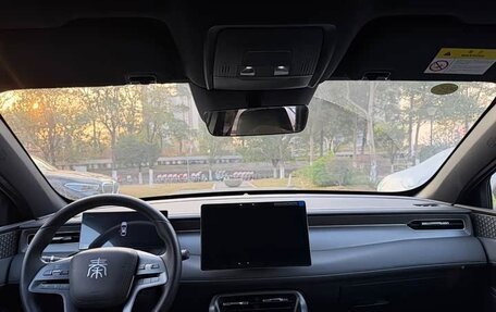 BYD Qin, 2025 год, 1 800 000 рублей, 10 фотография