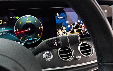 Mercedes-Benz E-Класс, 2023 год, 6 100 000 рублей, 9 фотография